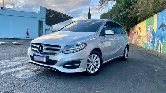 MERCEDES-BENZ B 200 1.6 TURBO 16V FLEX 4P AUTOMATIZADO MERCEDES-BENZ B 200 1.6 TURBO 16V FLEX 4P AUTOMATIZADO
